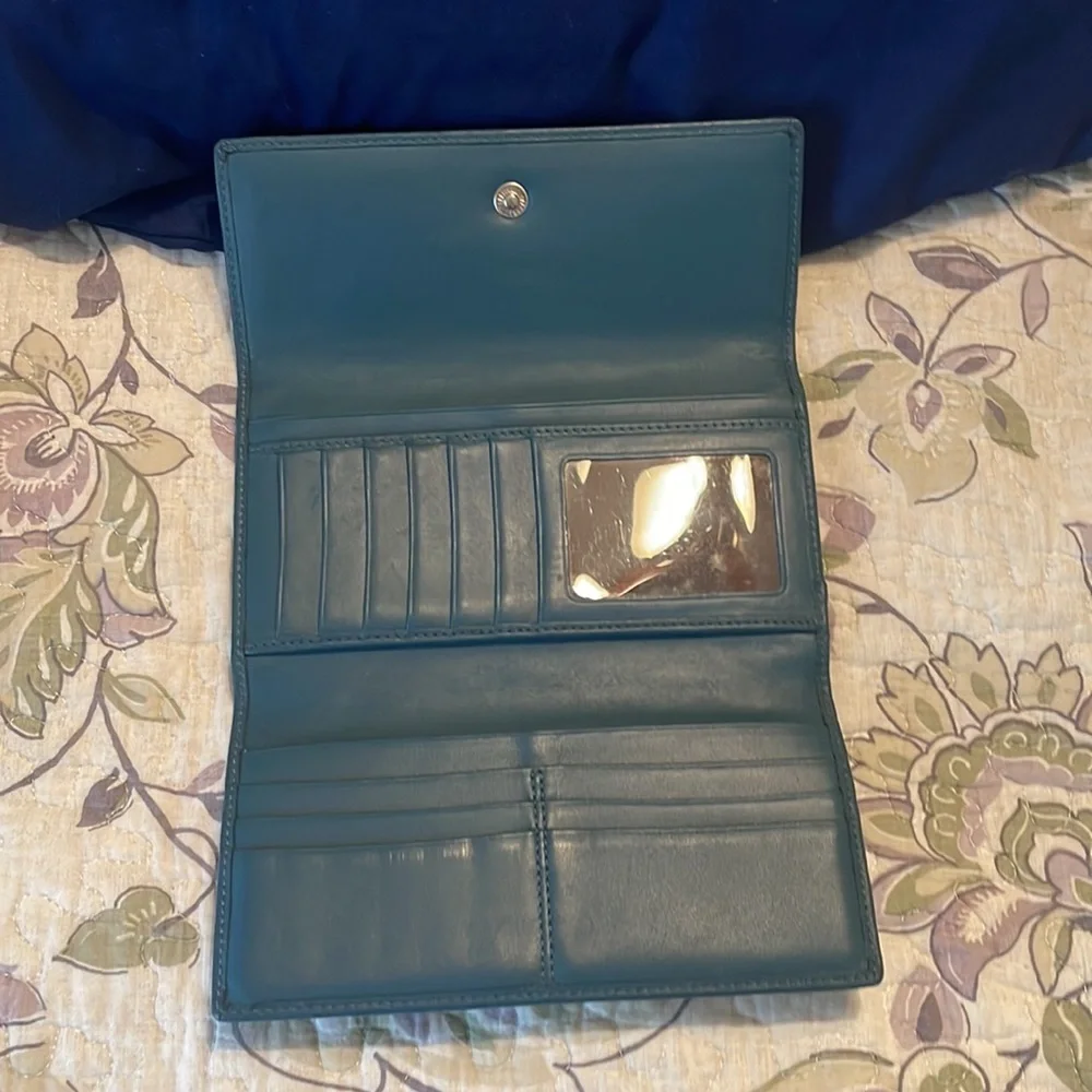 Coach shoulder bad and wallet - Picture 2 of 3